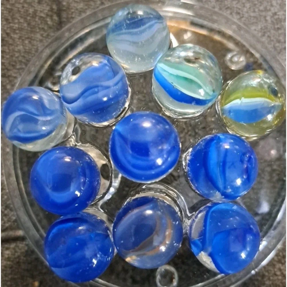 Lot Of 11 Estate Sale Marbles Shades Of Blue‎ Cats Eyes